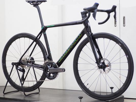 Bianchi 【特価】SPECIALISSIMA DISC アルテグラDi2完成車